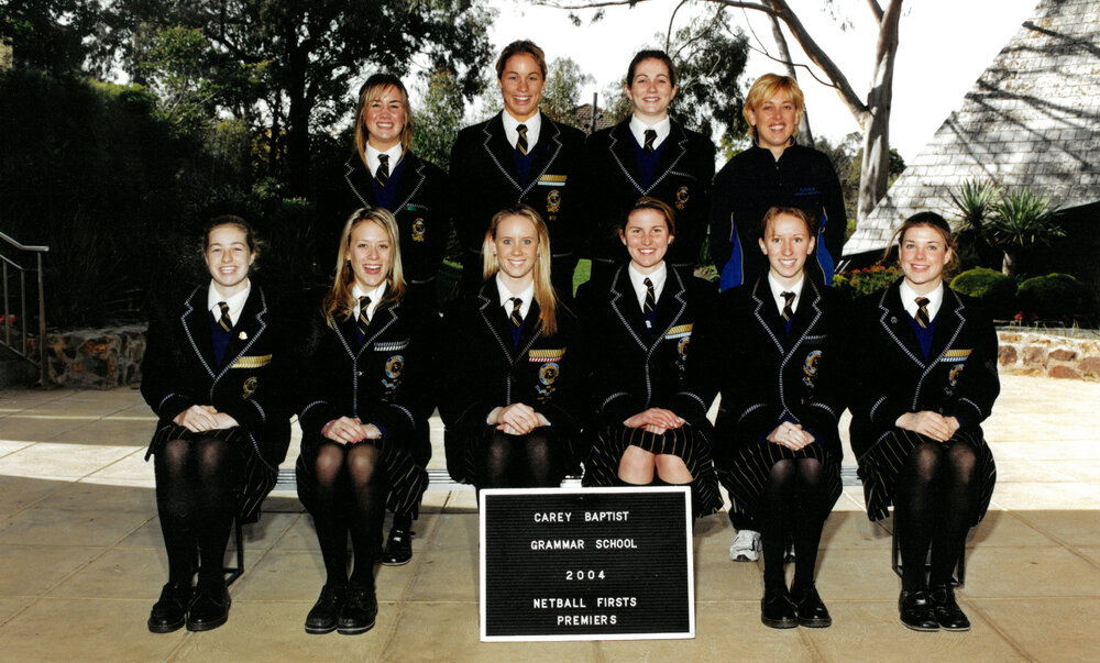 Girls' netball premiership team, 2004