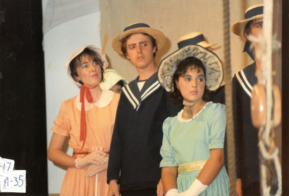 Scene from HMS Pinafore, 1986