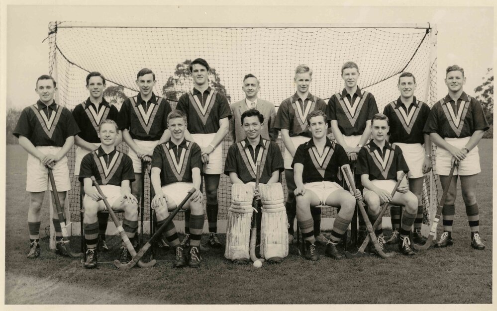 Senior hockey, 1958
