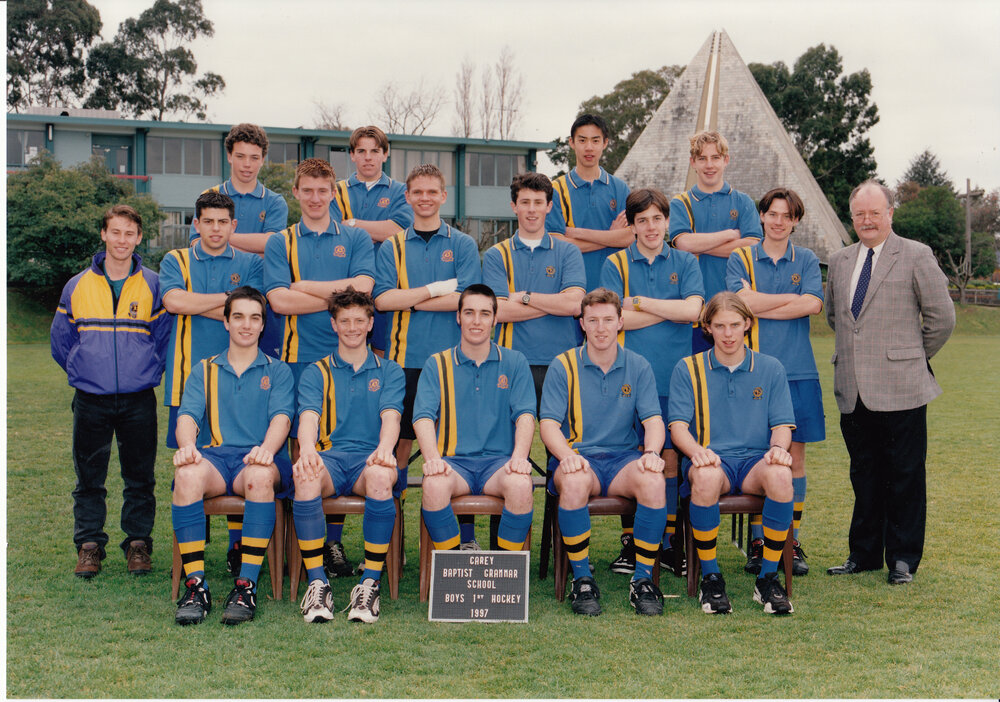 Boys' 1st hockey team, 1997