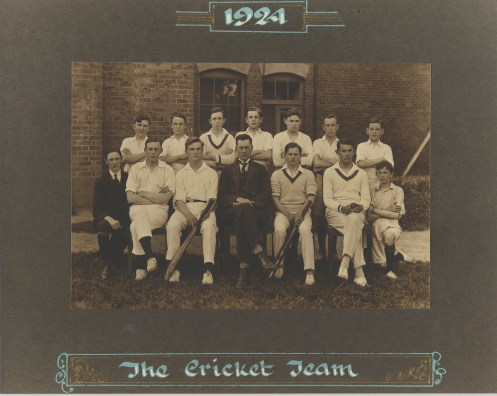 Cricket team, 1924