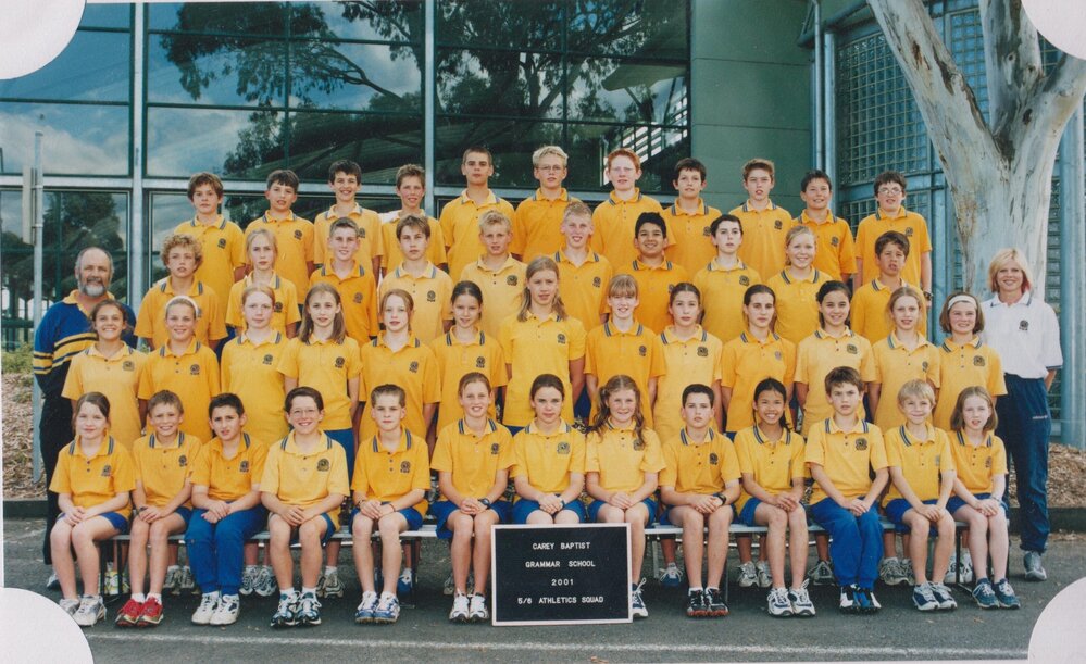 Junior School Donvale 5/6 athletics squad, 2001