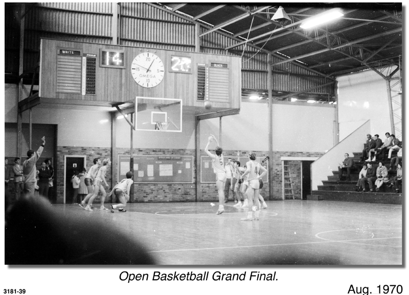 Open basketball grand final, 1970