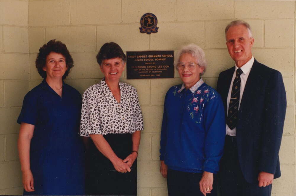 Donvale administration staff, 1990
