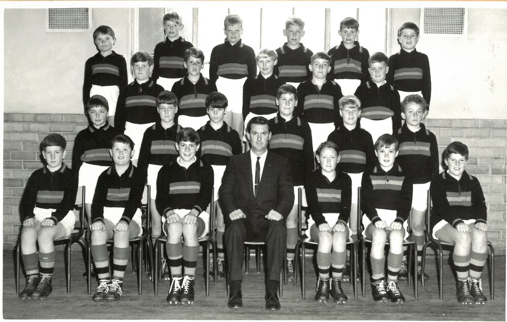Under 10 football, 1967