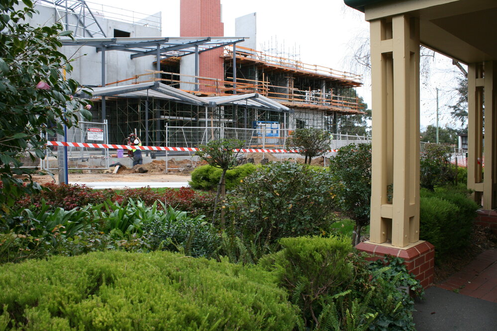Construction of the De Young Performing Arts Centre, 2006