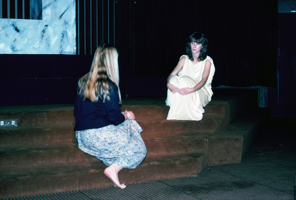 Ismere &amp; Antigone, 1981