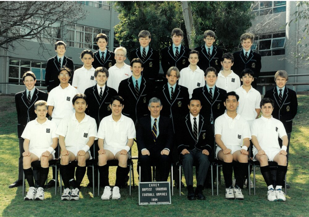 Football umpires, 1994