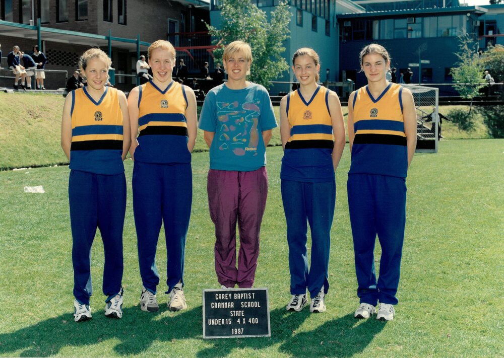 Girls' State Under 15 4 x 400M champions, 1997