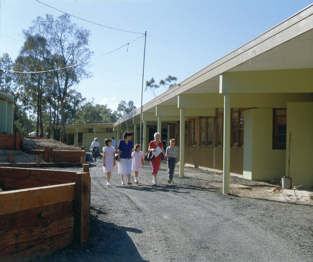 First days of Donvale, 1989