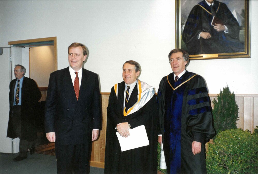 Hon Peter Costello MP, Jeffrey O. Thomas and Ross H. Millikan, 1995