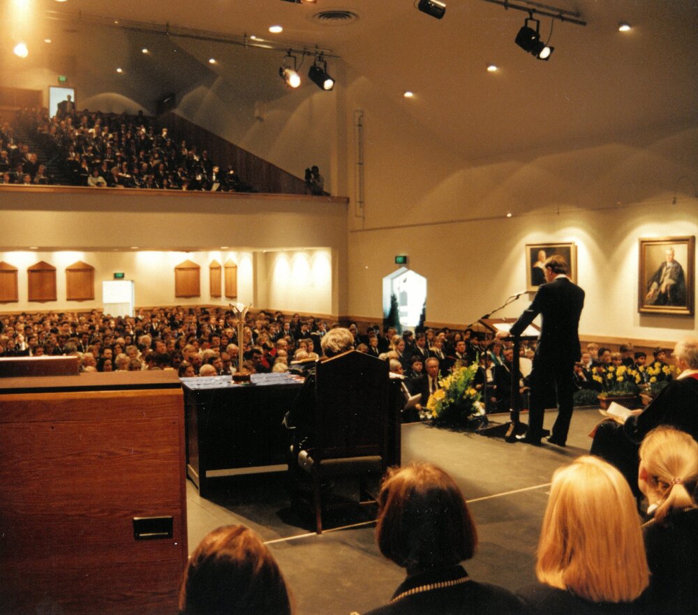 Hon Peter Costello MP addressing the audience, 1995
