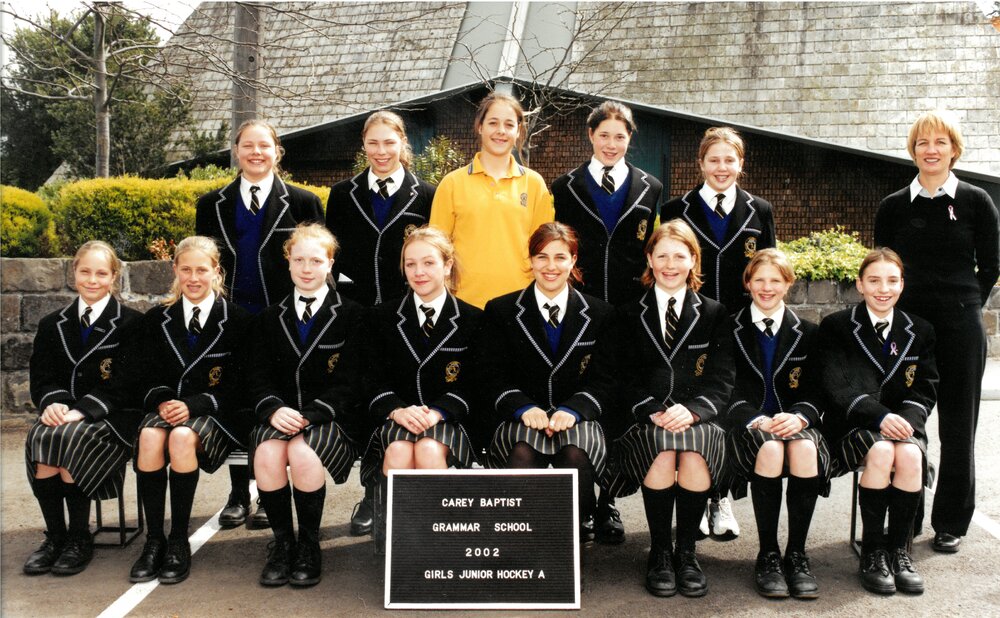 Girls junior hockey A team, 2002