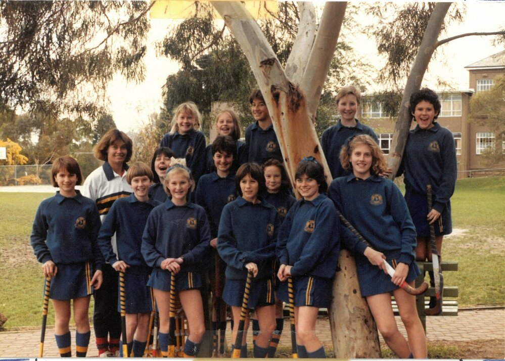 Undefeated Junior School girls hockey team, 1986