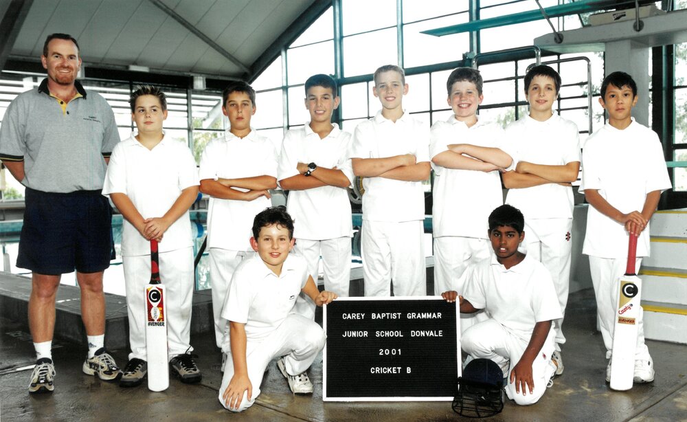 Junior School Donvale Cricket B team, 2001