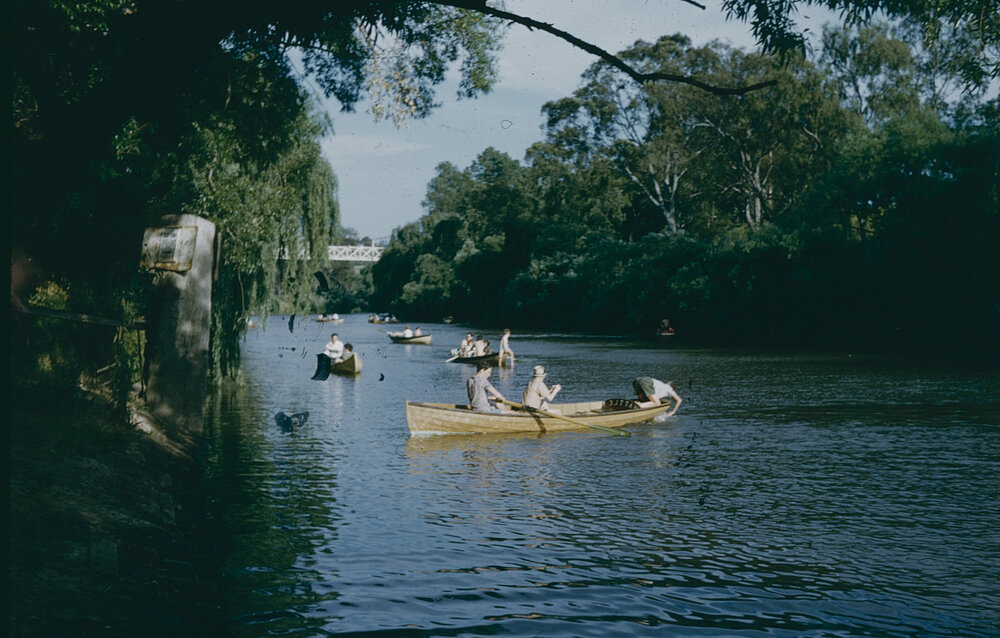 Tranter House boating excursion at the Studley Park Boat Sheds, 1962