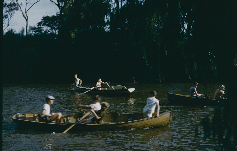 Tranter House boating excursion at the Studley Park Boat Sheds, 1962
