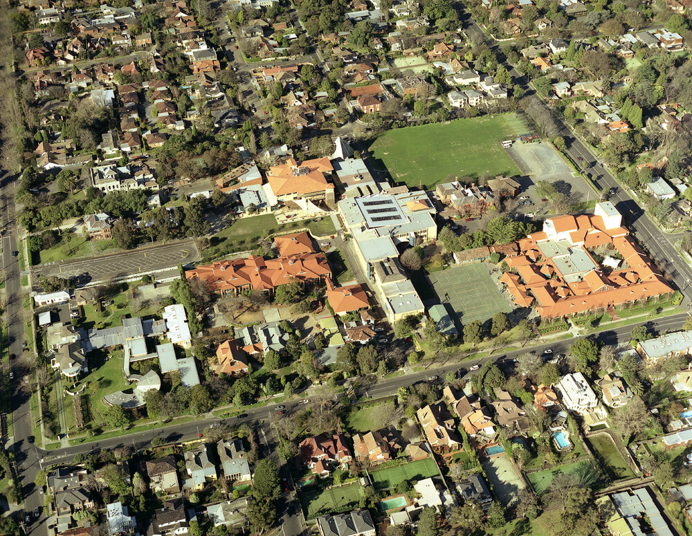 Aerial view of Kew campus, 2002
