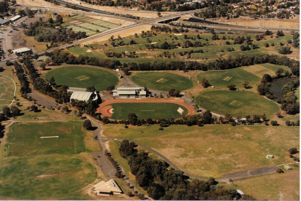 Aerial view of Bulleen, circa 2000