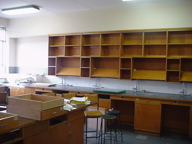 Construction of the Ross H. Millikan Centre, 2001