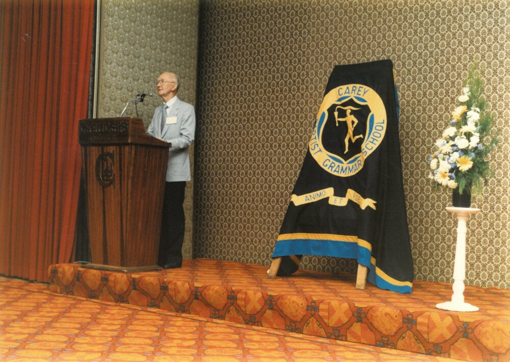 Geoffrey Stevens addressing audience at the appeal launch for Physical Education facilty at Bulleen, 1984