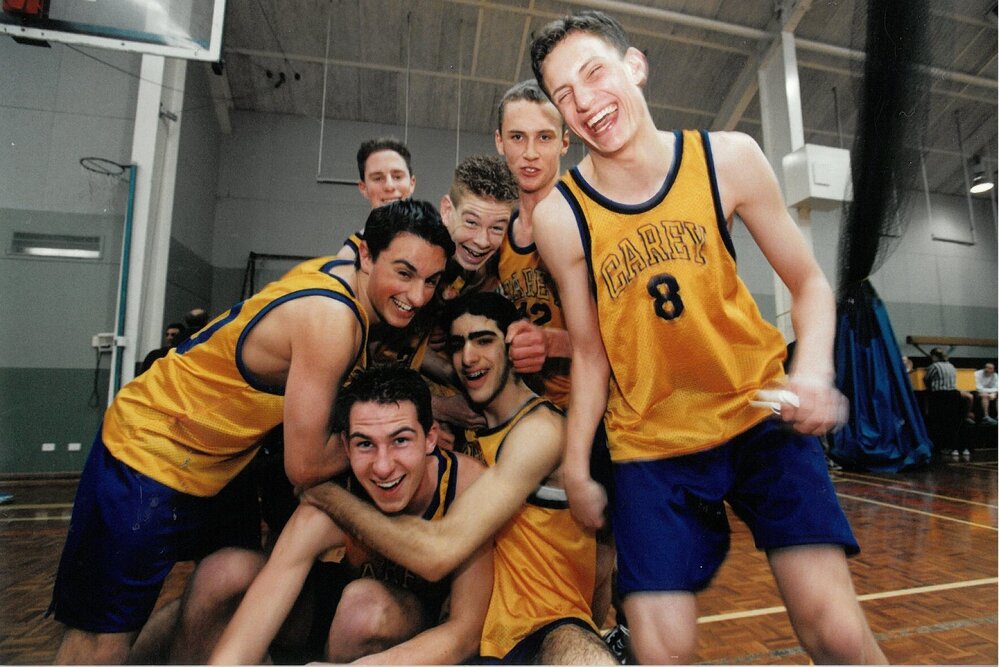 Members of 1st boys' basketball team, 1998
