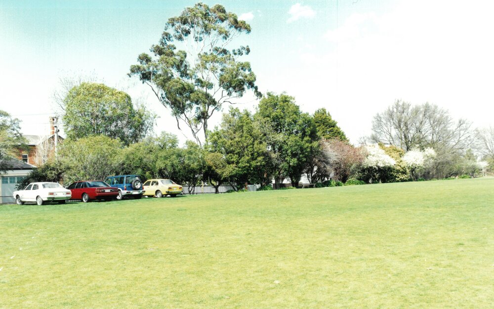Sandell Oval, 1998