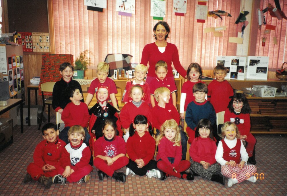 Donvale Pre-School students, 2000