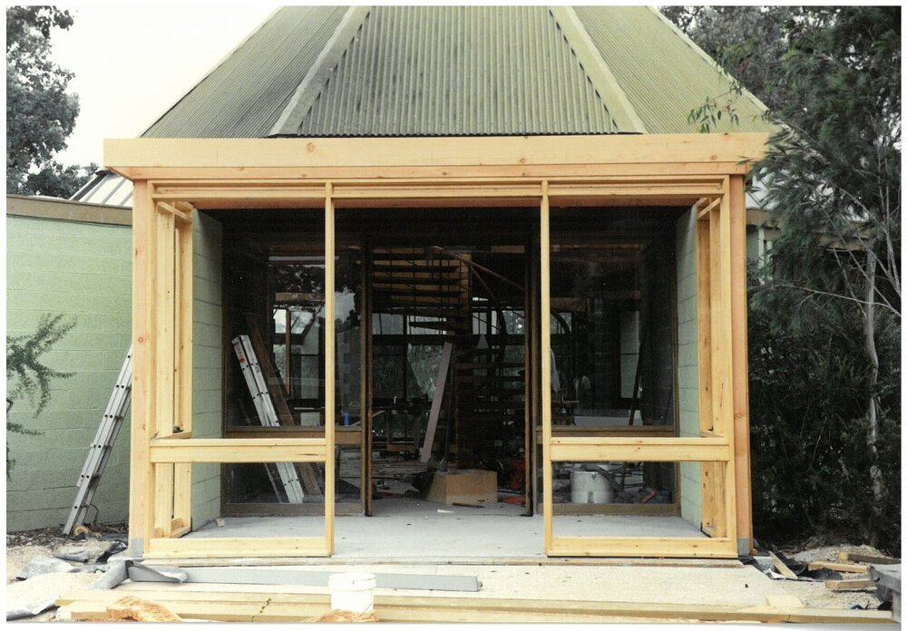 Renovations to Don Brown Library taking shape 1989