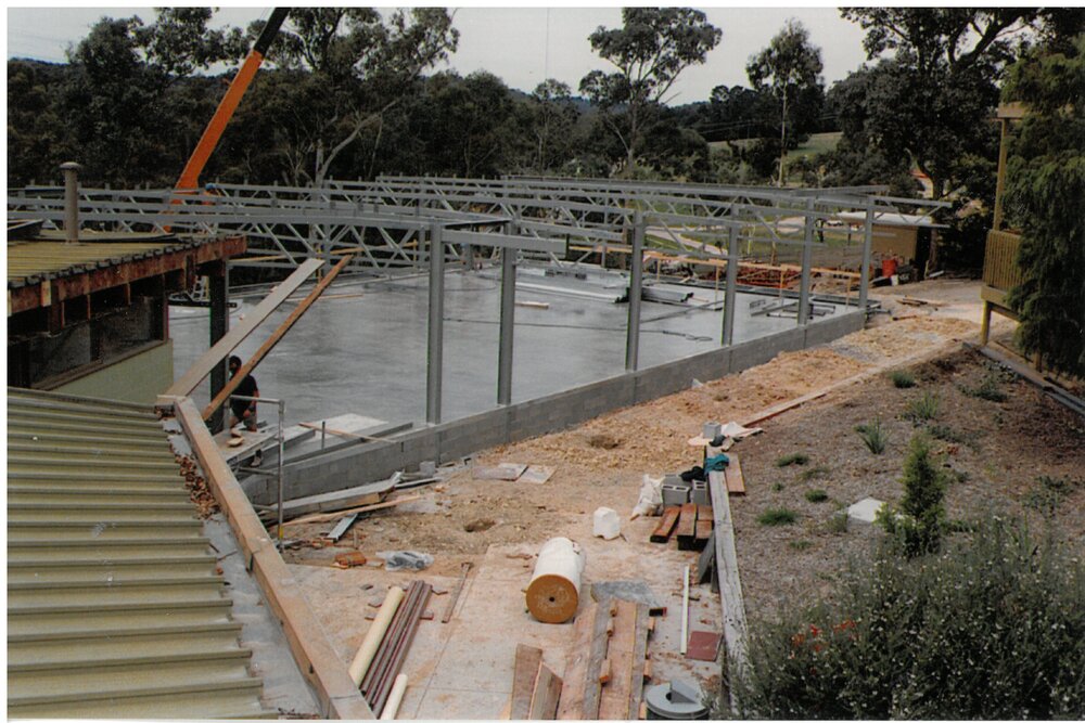Construction of Stage 2 classroom wing at Donvale, 1991