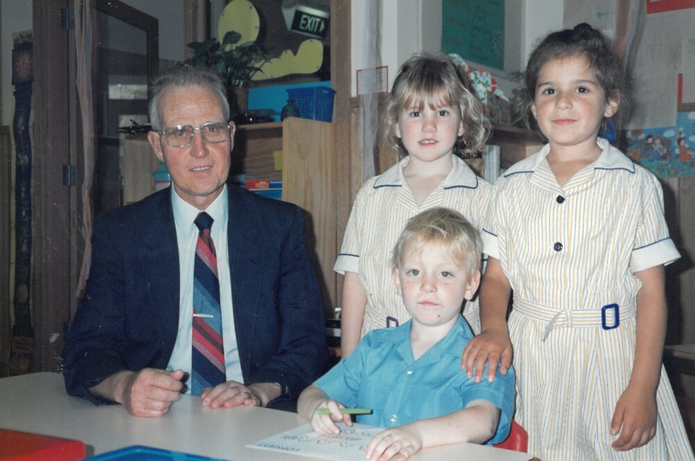 Don Brown with Donvale students, circa 1991