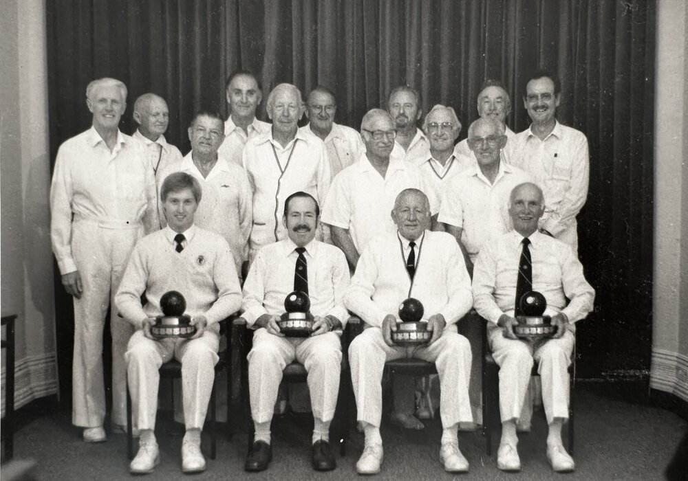 Old Carey Grammarians' Bowling Team, 1985