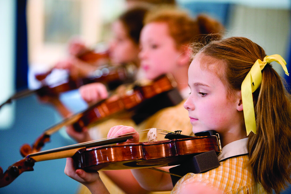 Donvale students playing violin, 2013