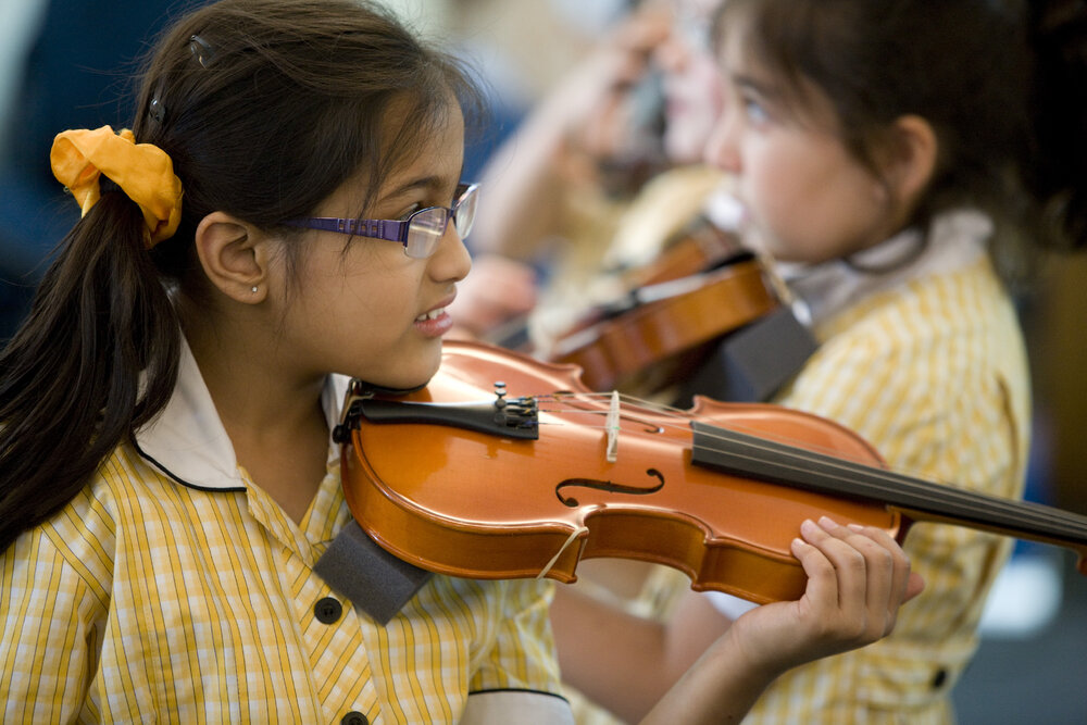 Donvale student playing violin, 2013