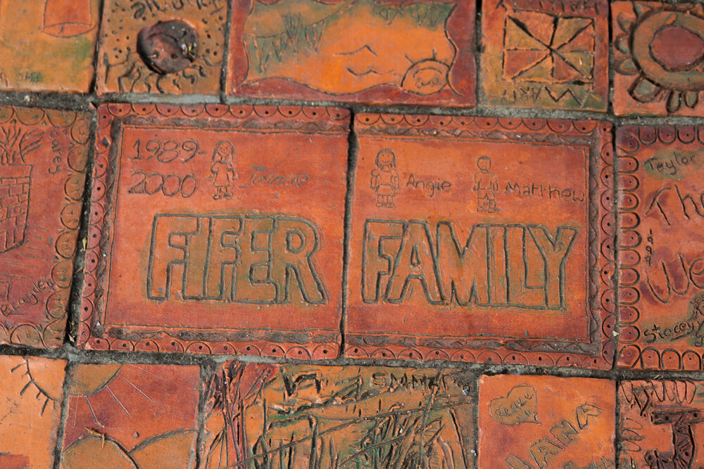 Donvale 10th anniversary mural, 1999