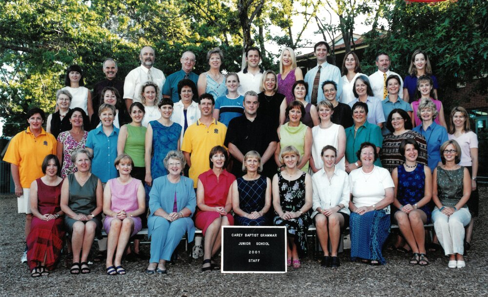 Junior School Kew Staff, 2001