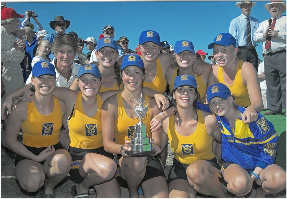 Girls' rowing First VII Head of the River premiership team, 2004