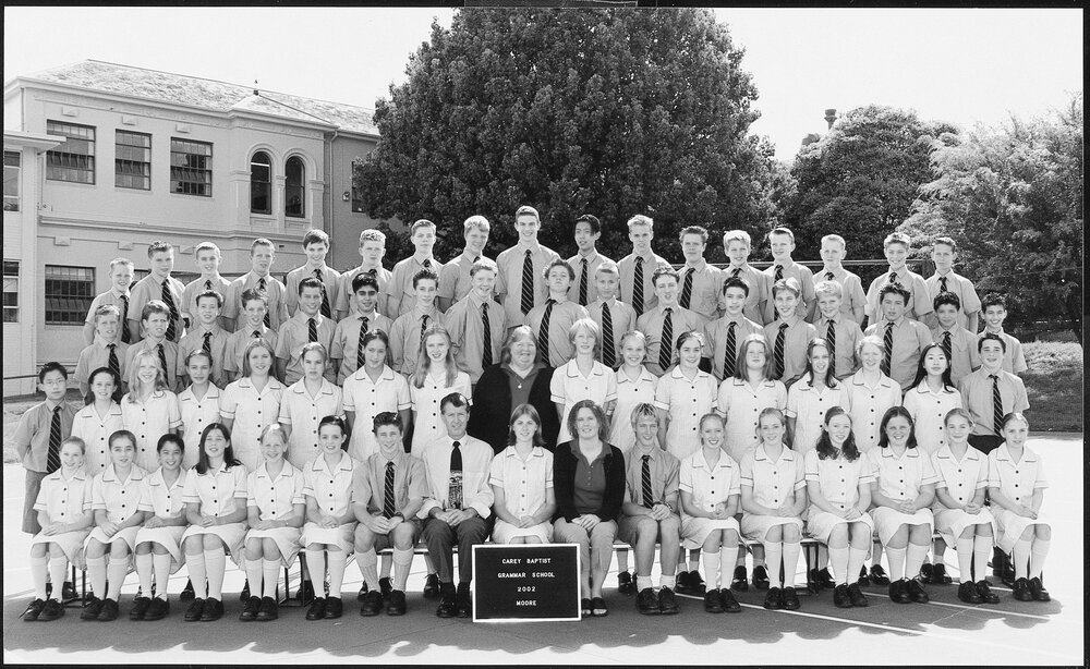 MOORE House Senior School 2002