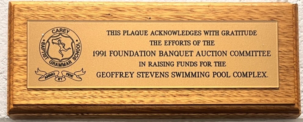 The Geoffrey Stevens Swimming Pool Complex plaque, 1991