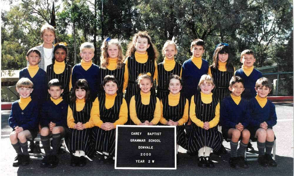 Donvale Year 2W, 2000