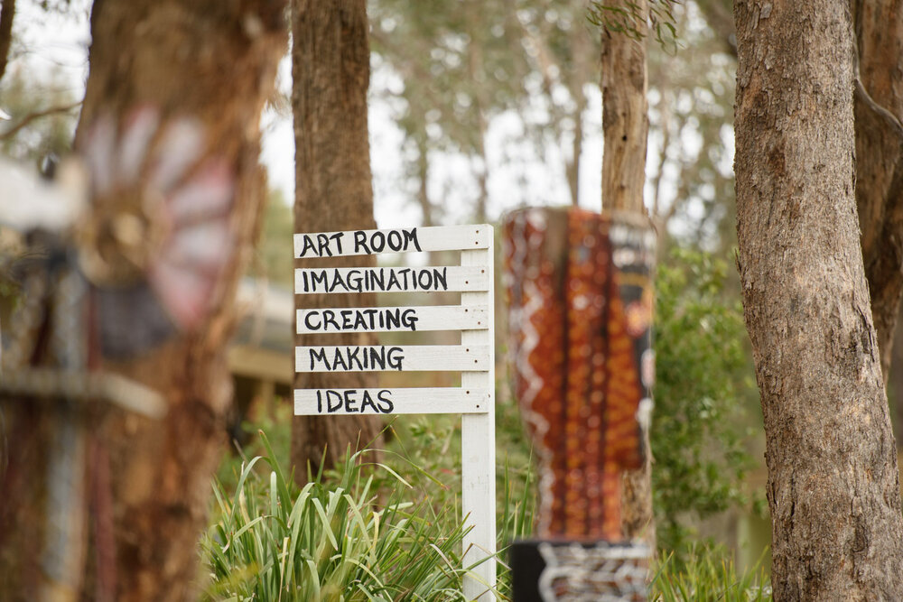 Donvale directional sign, 2015