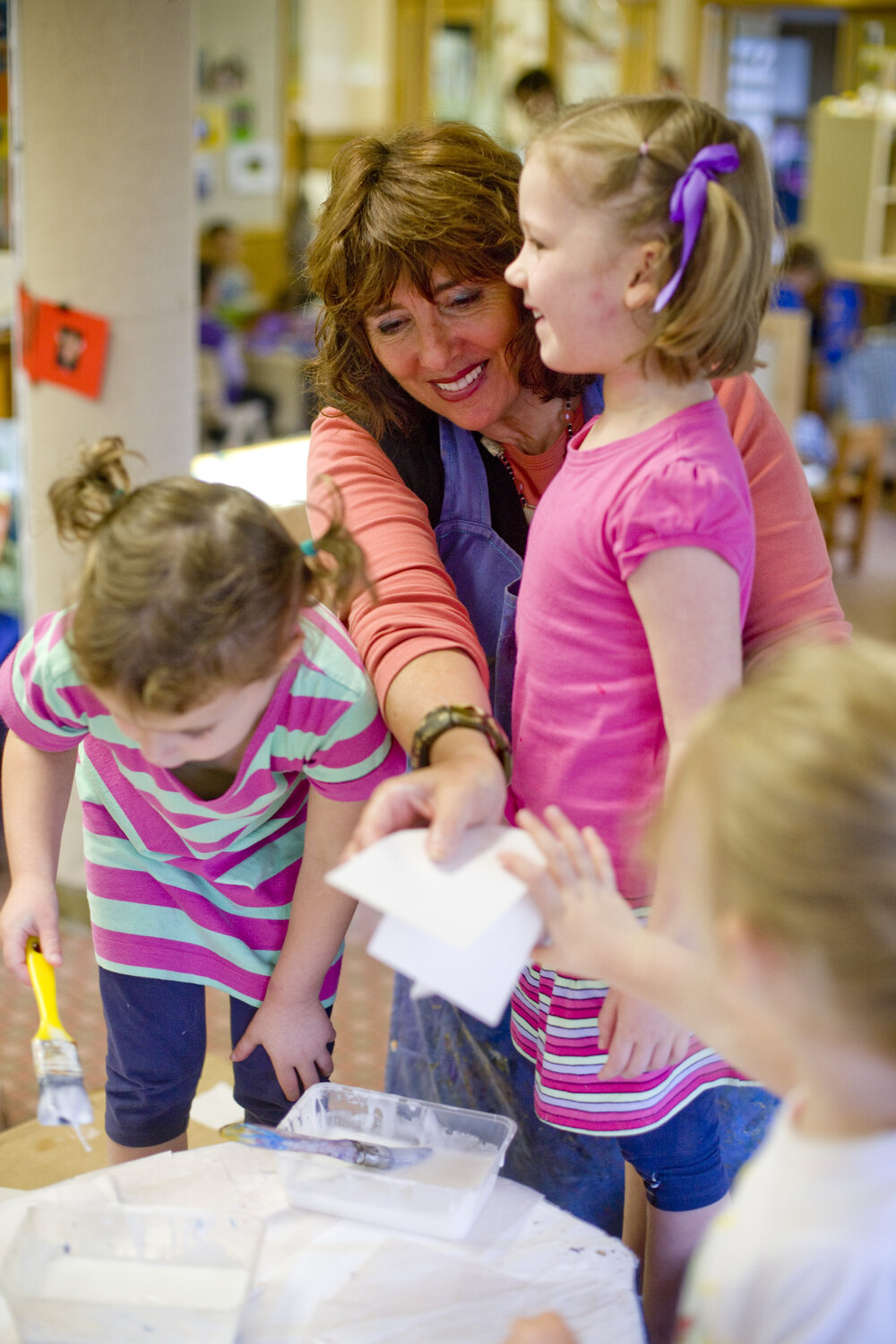 Jeanette Jennings with Donvale students, 2011