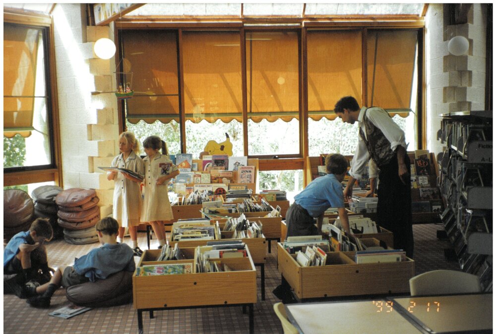 Interior of the D R Brown Library, 1999