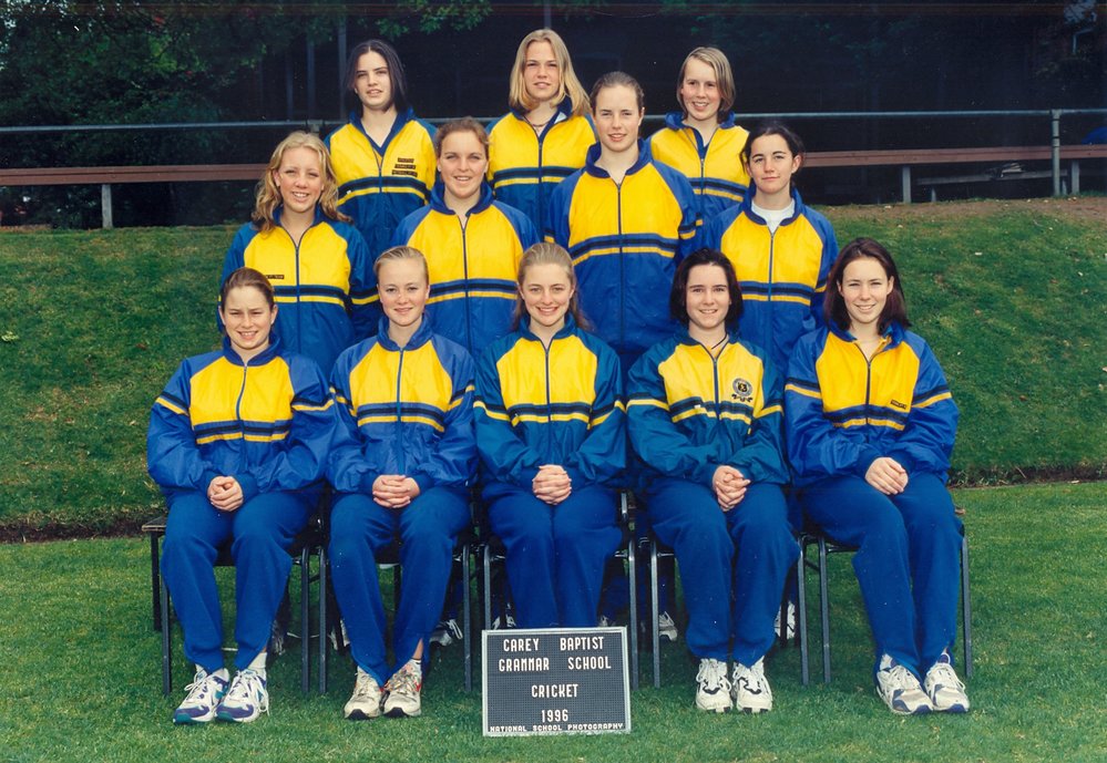 Girls cricket team, 1996