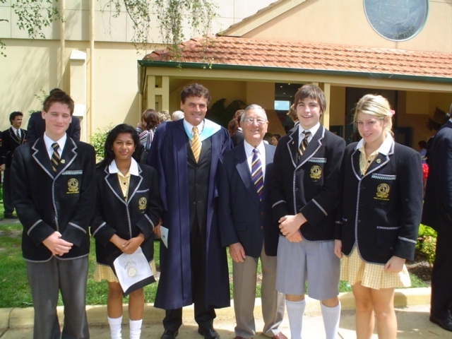 Gadsden House members with Lindsay Gadsden, 2005