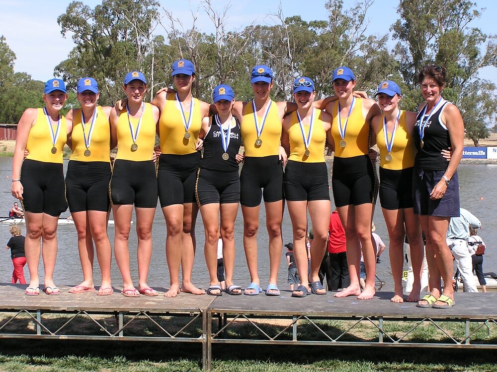 Rowing girls' 1st VIII, 2004