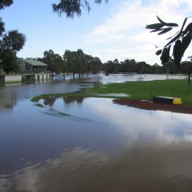 Bulleen under flood, 2004