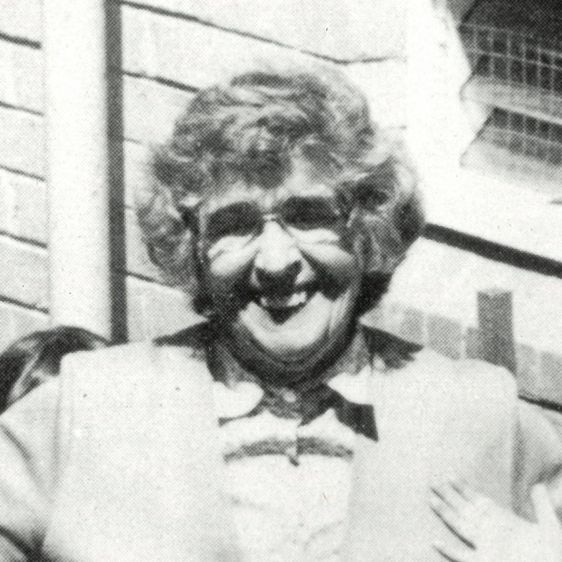 Mrs Margot Manders
