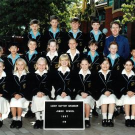 Junior School Kew Year 4M, 1997