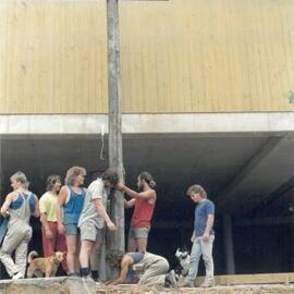 Installing the outdoor cross at Donvale, 1989